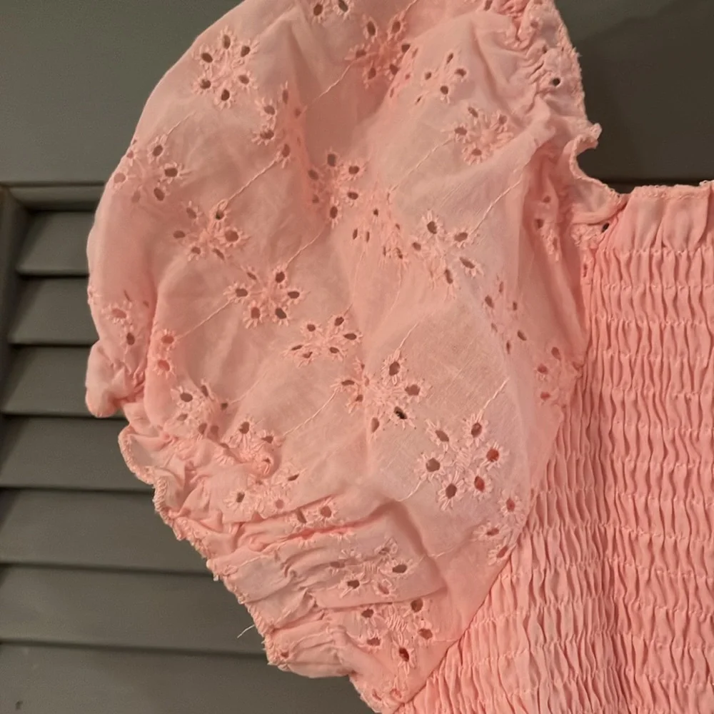 Puff Sleeve Crop Top - Picture 7 of 10